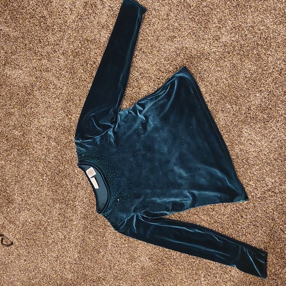 Jaclyn Smith Classic Top - Picture 4 of 8